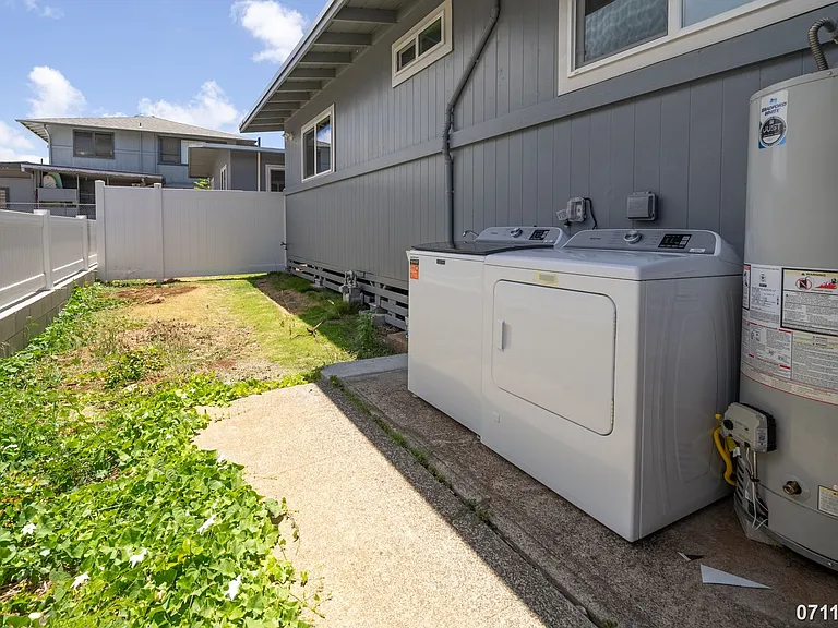 3484 Campbell Ave — Photo 17