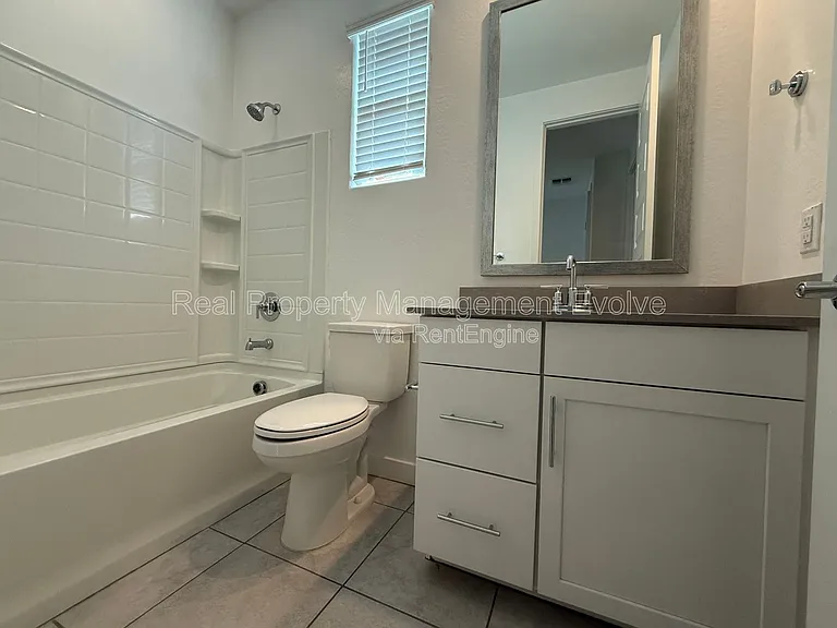 6324 W Warner St — Photo 30