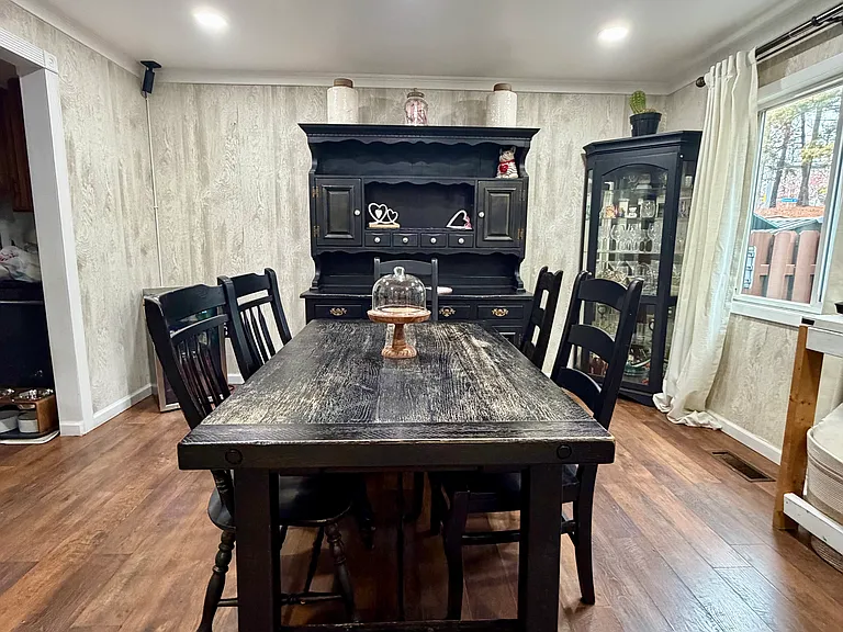 2690 Seville Cir — Photo 4