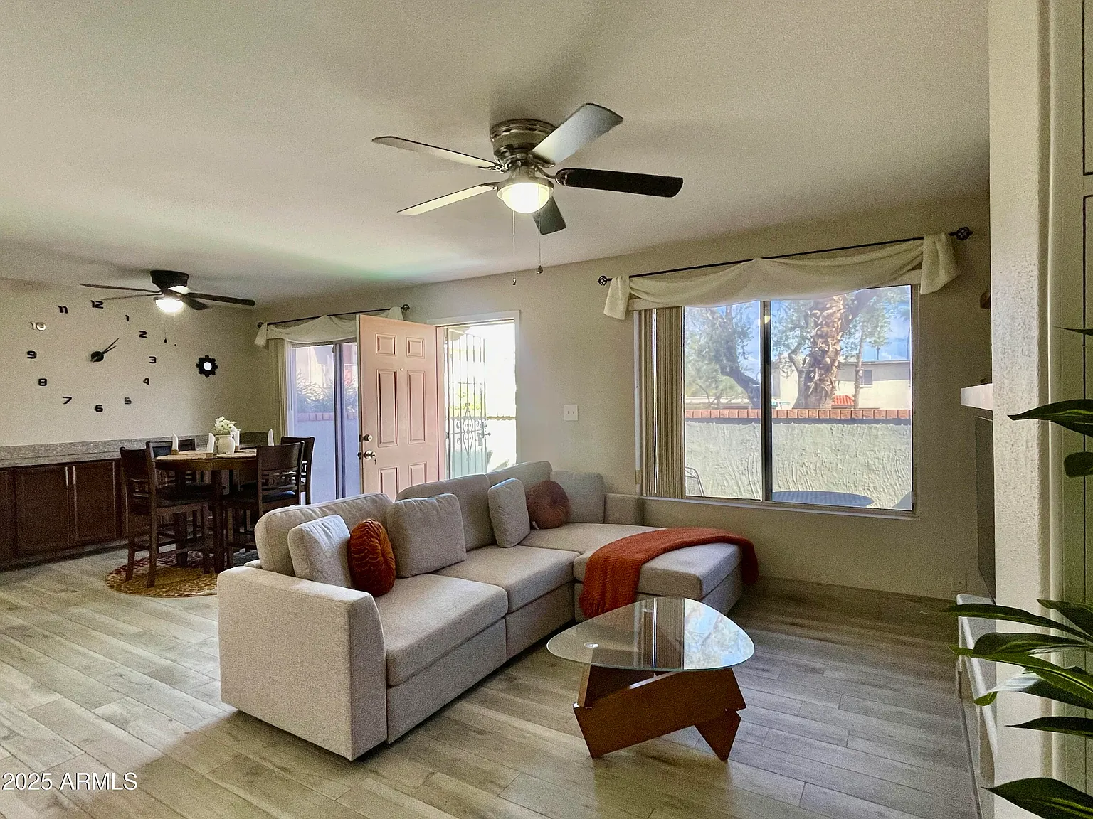 2 bed, 1.5 bath, 967 sqft, $2,900 — Photo 4