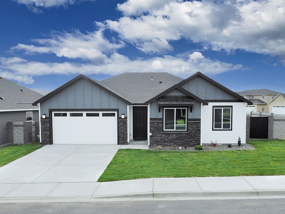 1st image of 7999 Cardinal Peak St