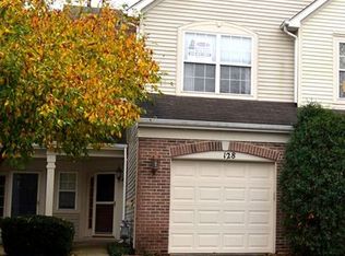 128 Stockton Dr, Grayslake, IL 60030