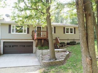 1929 N 8th St, Clinton, IA 52732
