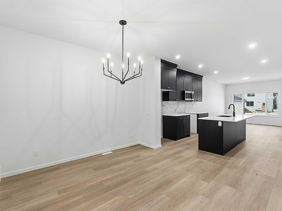 2nd image of 8652 Edgemont Line