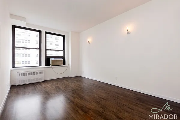 Rented by Mirador Real Estate | media 6