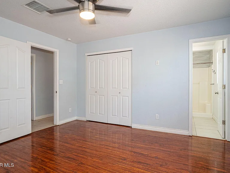 10805 Hitchcock Ave — Photo 11