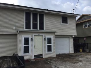 374 Ling St, Bayou Vista, TX 77563