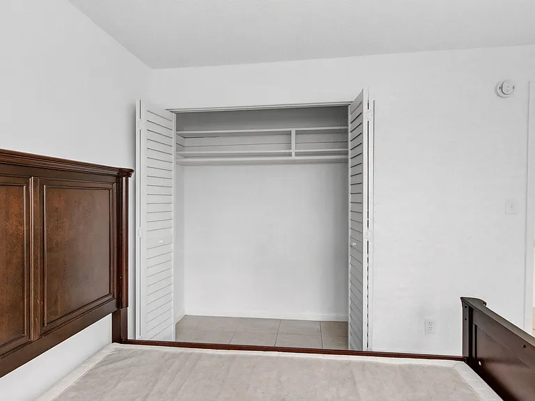 450 SW 2nd Ave #205 — Photo 16