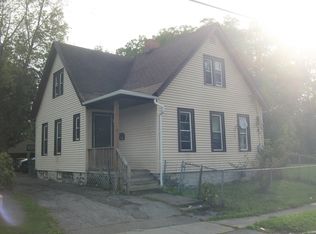 77 Evergreen St, Rochester, NY 14605