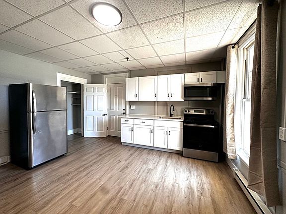 3rd image of 539 Pine St