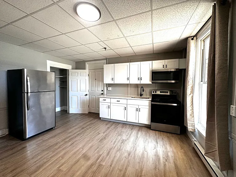 539 Pine St — Photo 3