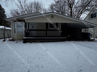 1501 Crestbrook Ln, Flint, MI 48507