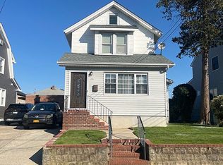 271 W Valley Stream Blvd, Valley Stream, NY 11580
