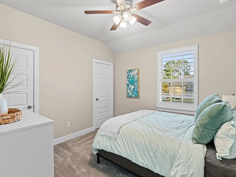 141 Bronze Bow Dr — Photo 31