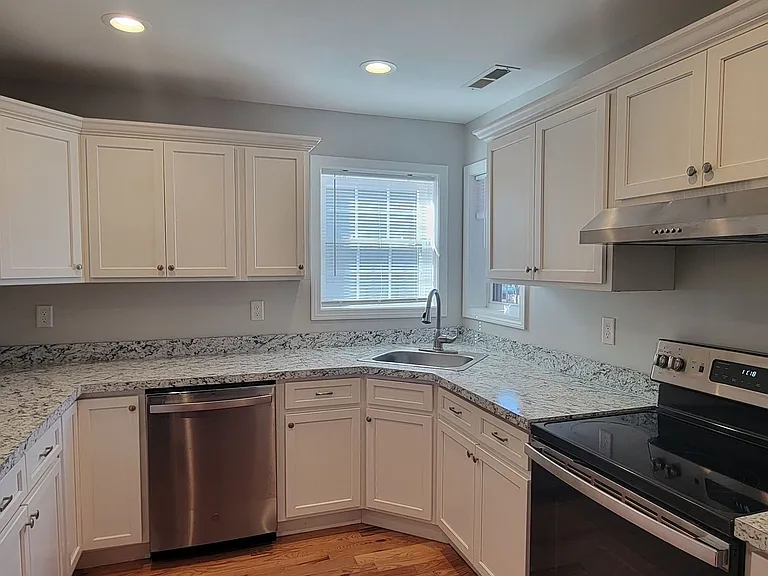 537 Winchester Ave — Photo 7