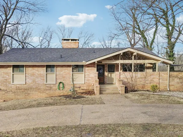 1808 S Skyline Pl, Bartlesville, OK 74006