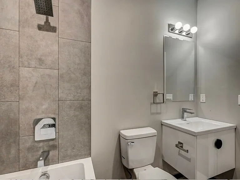 635 Main St #200 — Photo 9