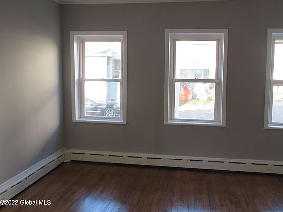 5th image of 57 Mann Ave