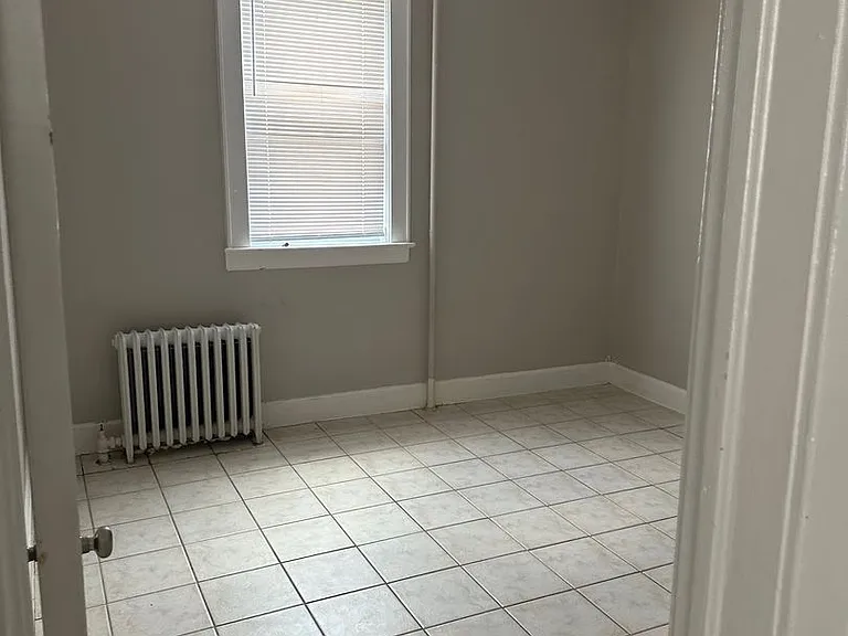 205 Palisade Ave — Photo 3