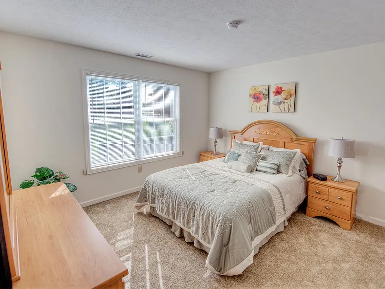 Stillwaters, Hickory Grove Apartments — Photo 19