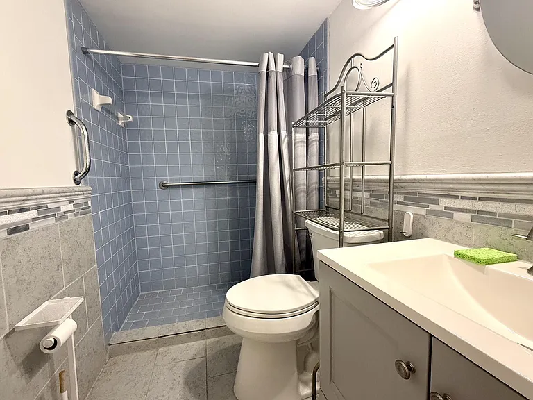 364 Camden N #364-P — Photo 4