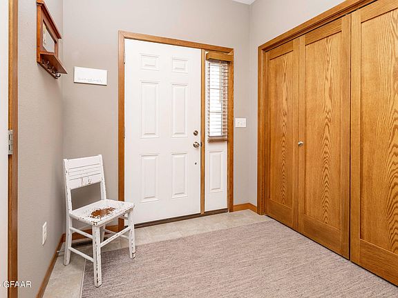 3rd image of 1105 Lindsey Ln