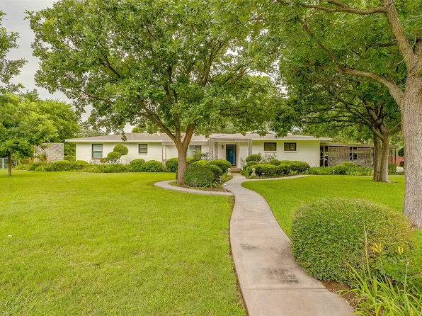 200 Lakeridge Rd, Lakeside, TX 76108