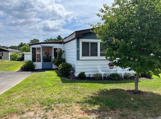 21 2nd Ave, Westfield, MA 01085