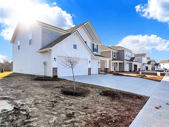 3rd image of 7131 Danielle Ln
