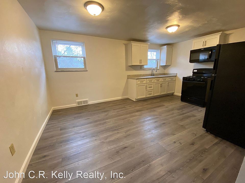 1st image of 626 Church St #640