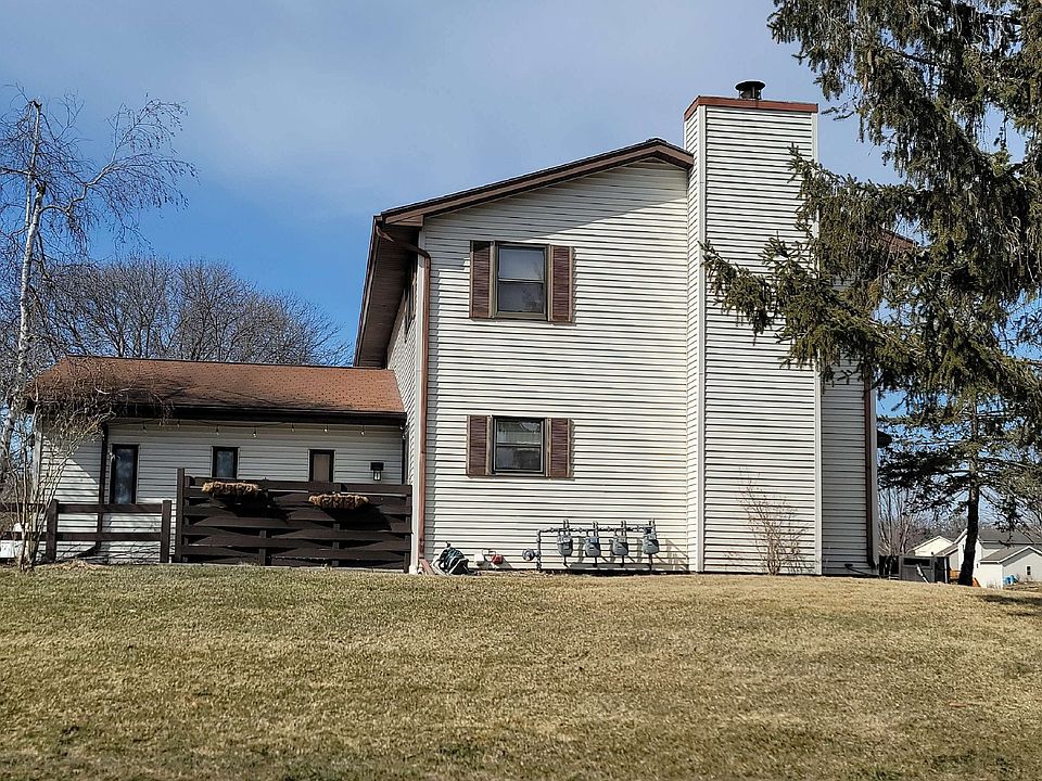 1st image of 986 Hemlock Dr