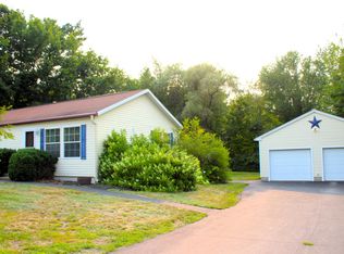 16 Black Hall Rd, Epsom, NH 03234