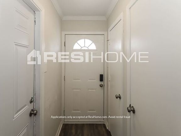 3rd image of 3400 Sugar Plum Ln