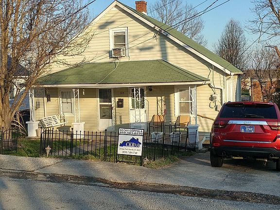 2nd image of 124 Earlene Ct