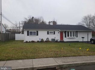 216 Suffolk Rd, Fairless Hills, PA 19030