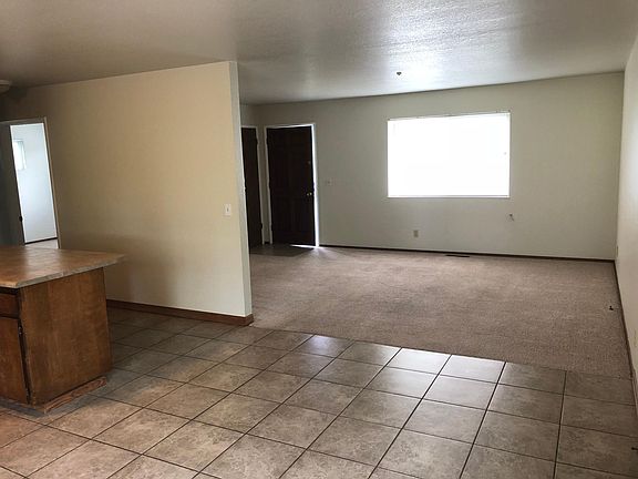3rd image of 5675 Old Redwood Hwy APT 1