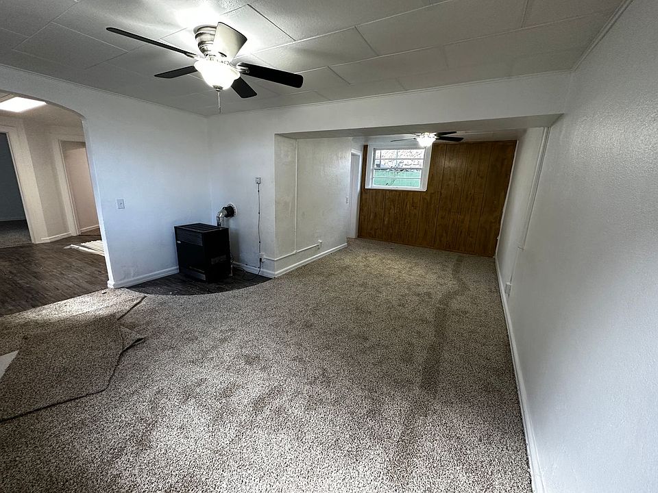 1st image of 417 NW 9th St #568f40b0a