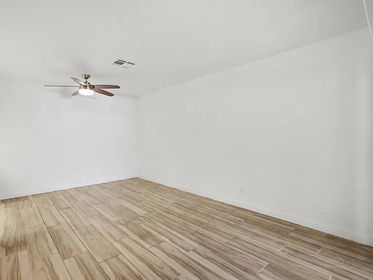 441 N Lamb Blvd #C — Photo 7