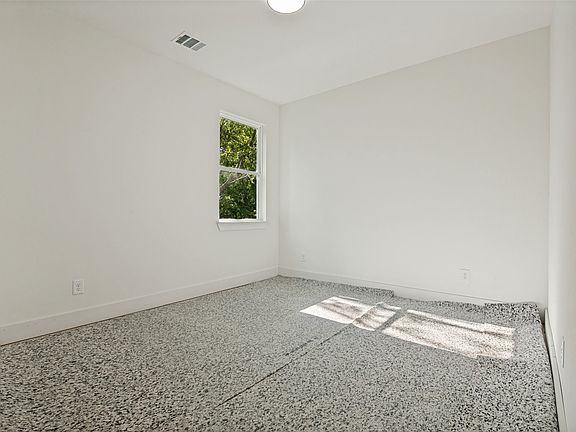 3rd image of 8916 Whitehall Ln