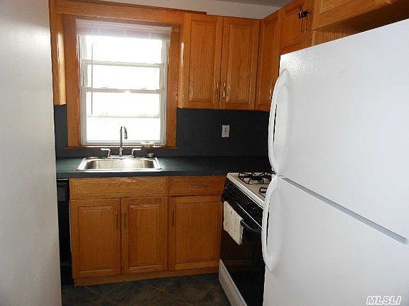 2nd image of 8715 259th St