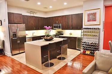 Sold by Holly's Staten Island Buzz