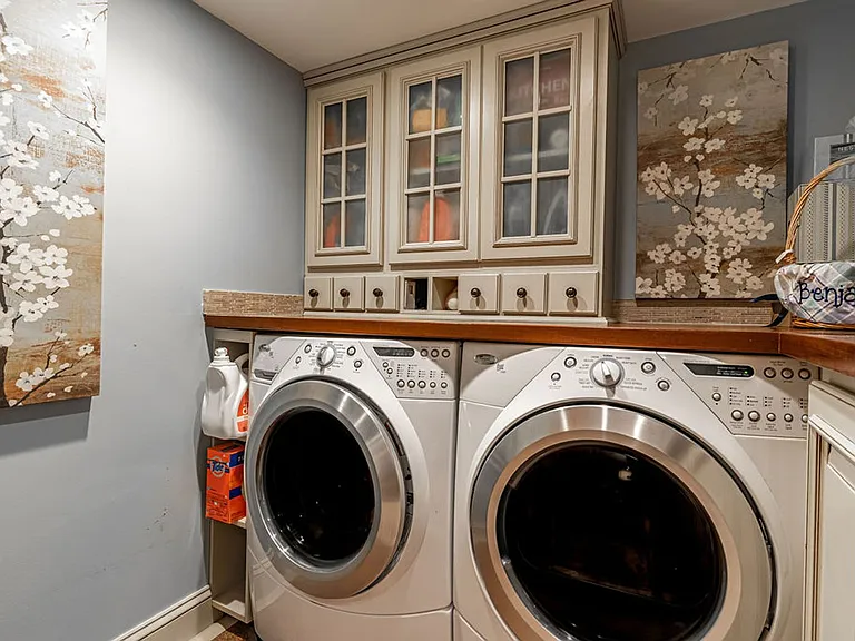 1206 Colonial Ave — Photo 32