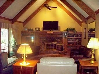 3rd image of 8011 N London Dr