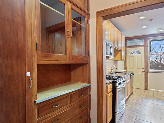 5th image of 6308 N Richmond St APT 3N