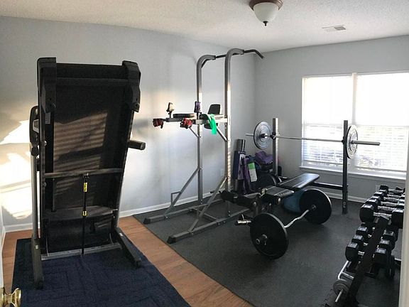 4th image of 115 Larkspur Dr