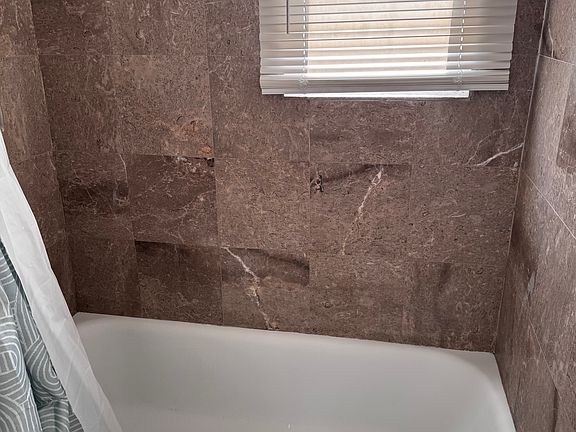 5th image of 8557 Juniper Ave #19