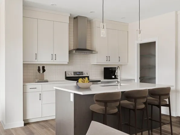120 Creekstone Cir, Calgary, AB T0L 0X0