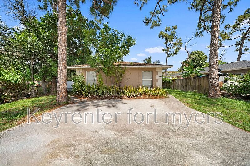 1st image of 5447 10th Ave