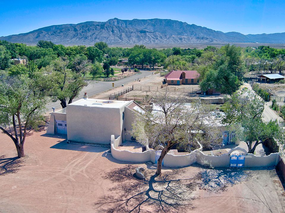 1st image of 250 Moongate Rd