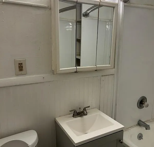 707 Willis Ave #1 — Photo 11